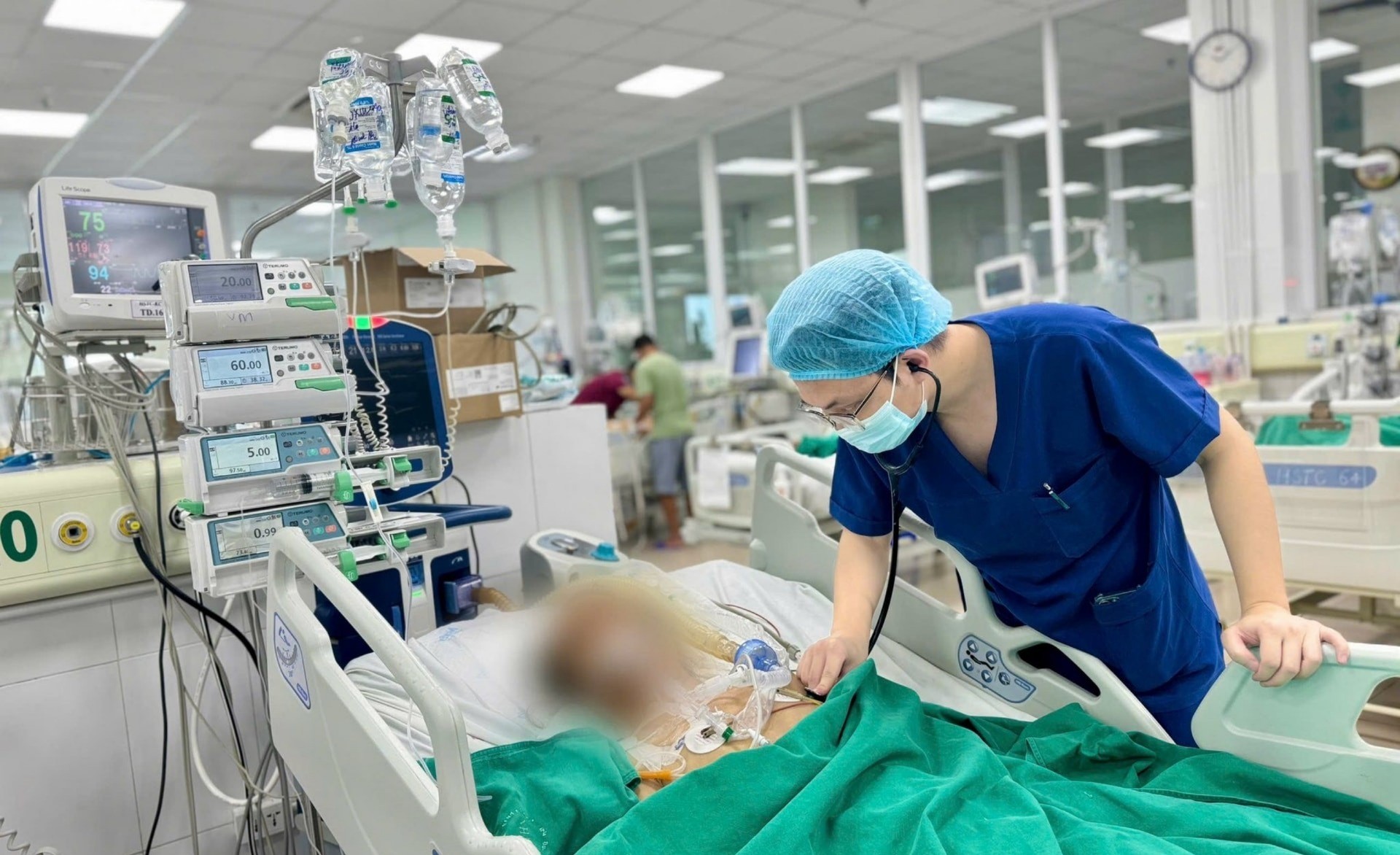 Điều trị bệnh nhân nguy kịch vì xơ gan do rượu tại Bệnh viện Bệnh Nhiệt đới Trung ương. xo-gan-do-ruou-7181.jpg