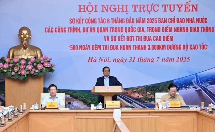 Thủ tướng Chính phủ Phạm Minh Chính chủ trì hội nghị. thu-tuong-pham-minh-chinh-3770.jpg