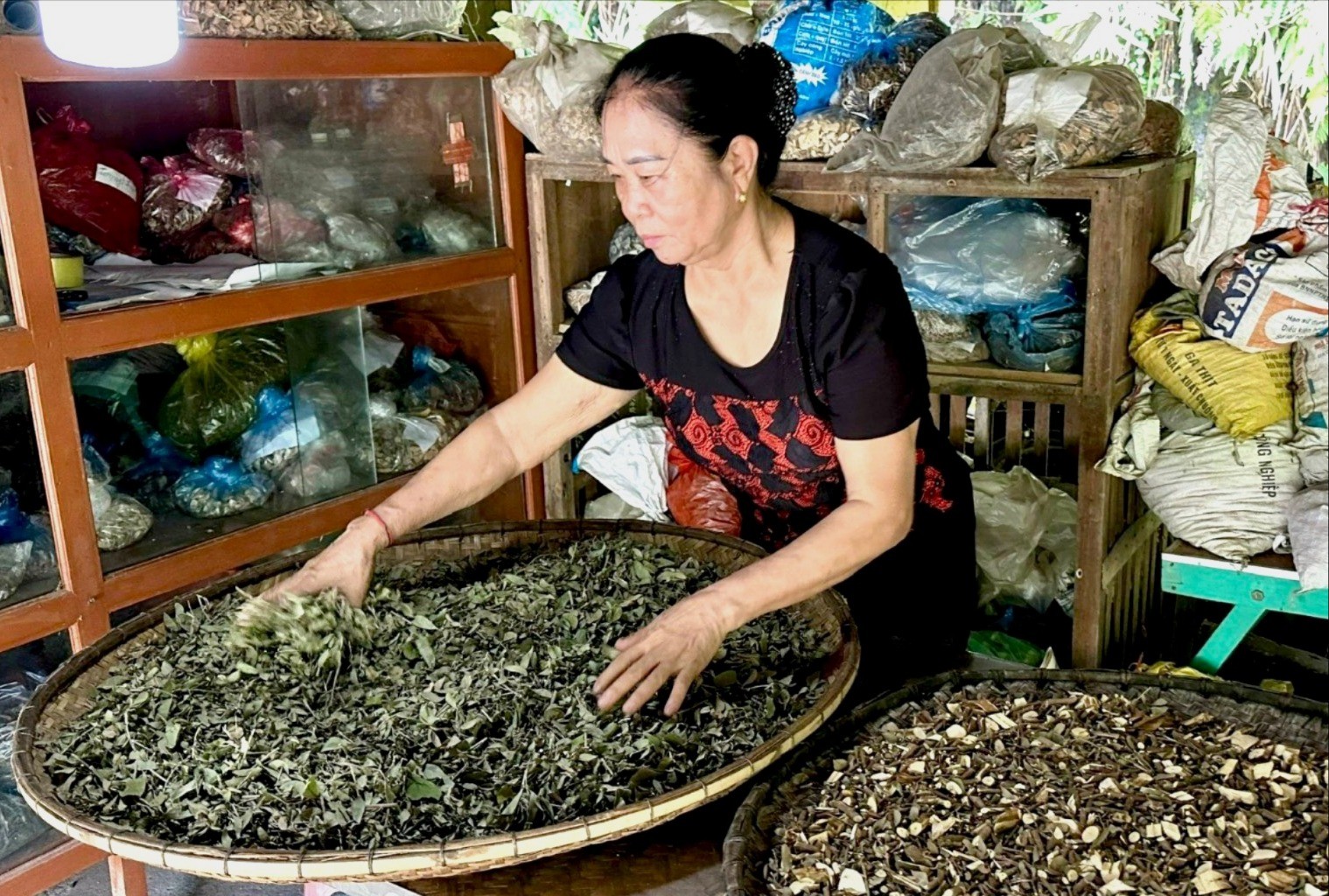 Cơ sở hành nghề y, dược cổ truyền tại xã Đông Cuông. dong-cuong-3708.jpg