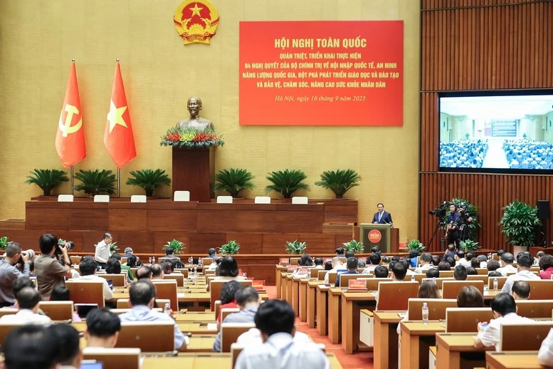 1,2 triệu đảng viên tham dự Hội nghị toàn quốc quán triệt 4 Nghị quyết của Bộ Chính trị .