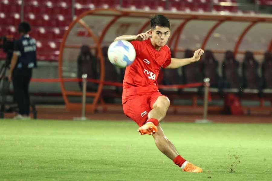 Khuất Văn Khang quyết bảo vệ thành công ngôi vô địch U23 Đông Nam Á. doi-truong-vn-2219.jpg