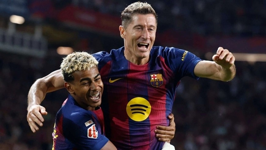 Lamine Yamal trở lại, Barca lên đỉnh bảng La Liga. Lamine Yamal trở lại, Barca lên đỉnh bảng La Liga.