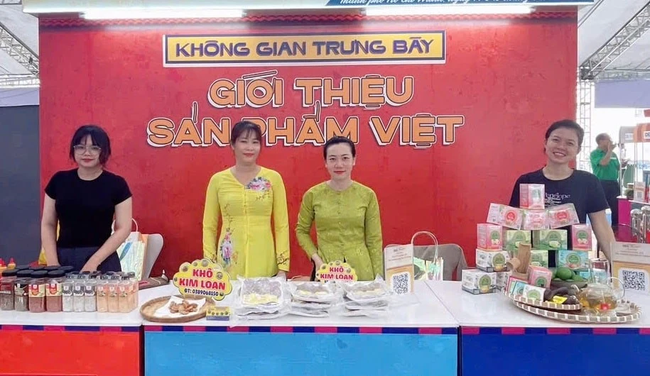 Ngày càng nhiều sản phẩm địa phương được đưa lên chợ mạng.