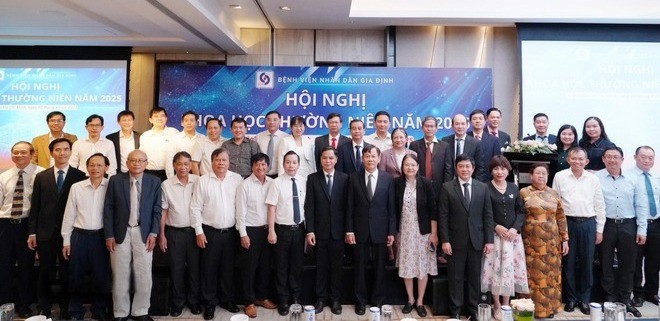 Các đại biểu tham gia Hội nghị. hoi-nghi-y-te-5070.jpg