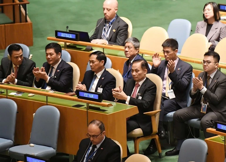 Đoàn đại biểu Việt Nam.