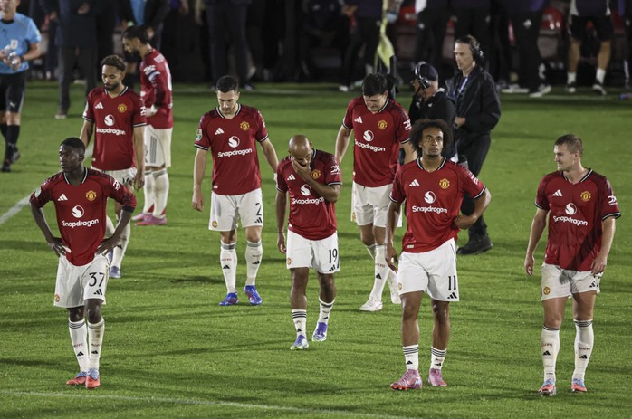 Man United đối mặt với thất bại thảm hại nhất trong lịch sử. tt-7-tieu-de.jpg