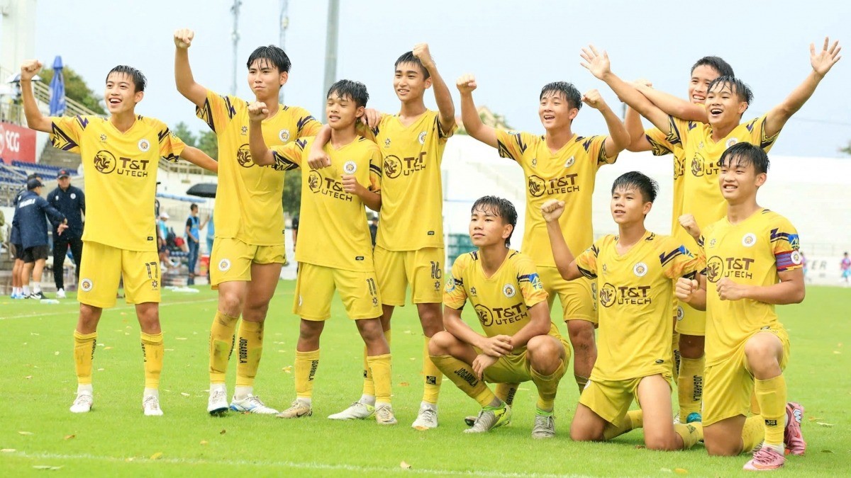 U17 Hà Nội giành chiến thắng nghẹt thở 3 - 2 trước U17 Nam Định ở trận chung kết U17 Quốc gia 2025. u17.jpg