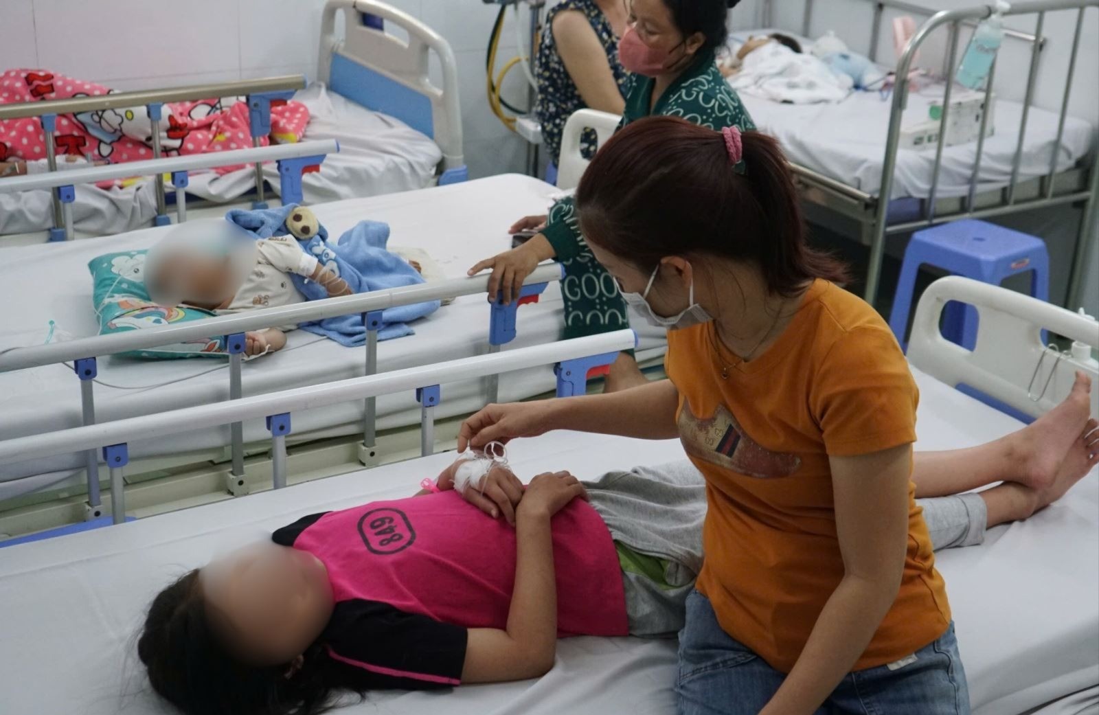 Những tuần gần đây, số ca mắc sốt xuất tại TP Hồ Chí Minh tăng, trung bình mỗi tuần ghi nhận khoảng 800 ca mắc mới. 19-7-sot-xuat-huyet-hcm-6339.jpg