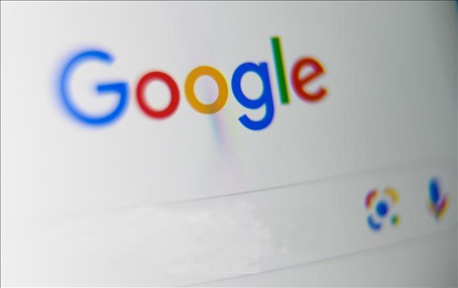 Biểu tượng Google trên màn hình máy tính bảng. go.jpg