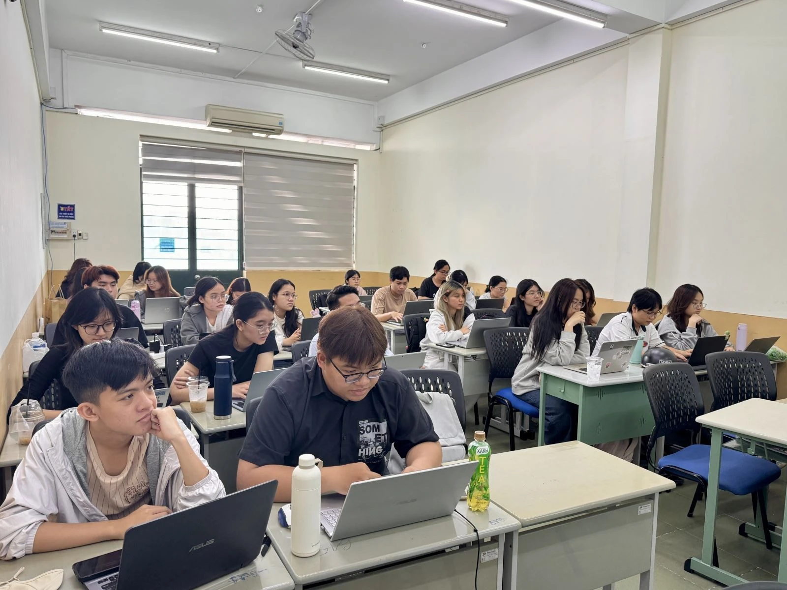 Học sinh, sinh viên cần nâng cao kiến thức và tinh thần cảnh giác trước các chiêu trò lừa đảo mới.