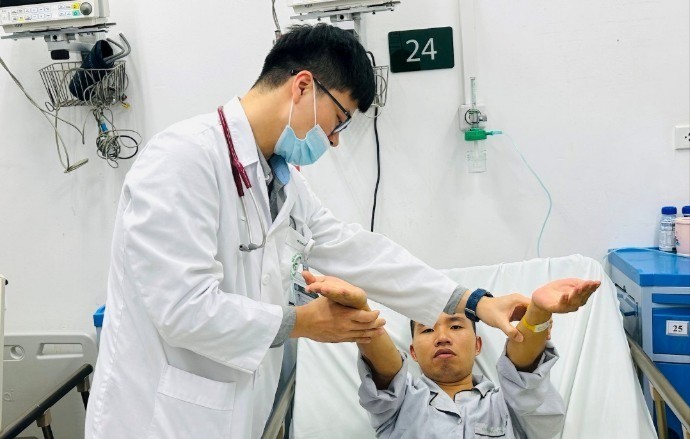 Đánh giá khả năng phục hồi sau điều trị cho người bệnh tại Trung tâm đột quỵ (Bệnh viện Bạch Mai). dieu-tri-benh-7505.jpg