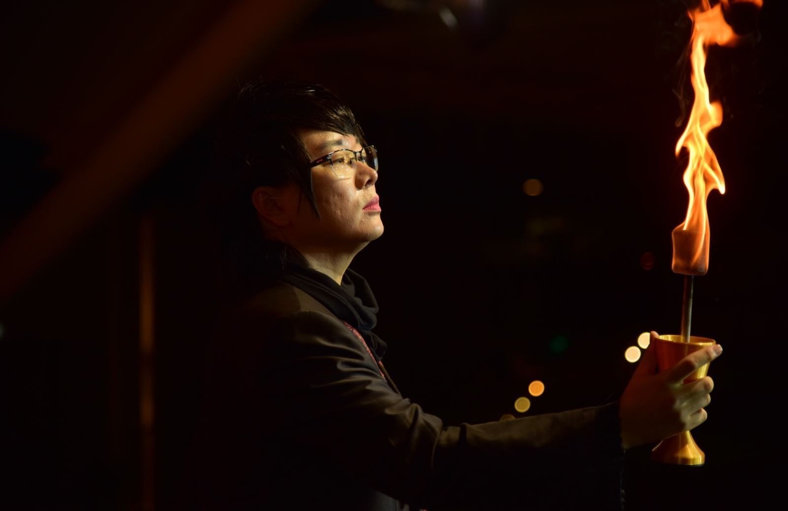 During the show, Korean artists also contributed impressive magic shows. 15-7-nghe-si-han-quoc-2764.jpg