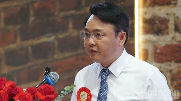 Ông Hoàng Gia Khánh, Tổng Giám đốc VNR phát biểu.