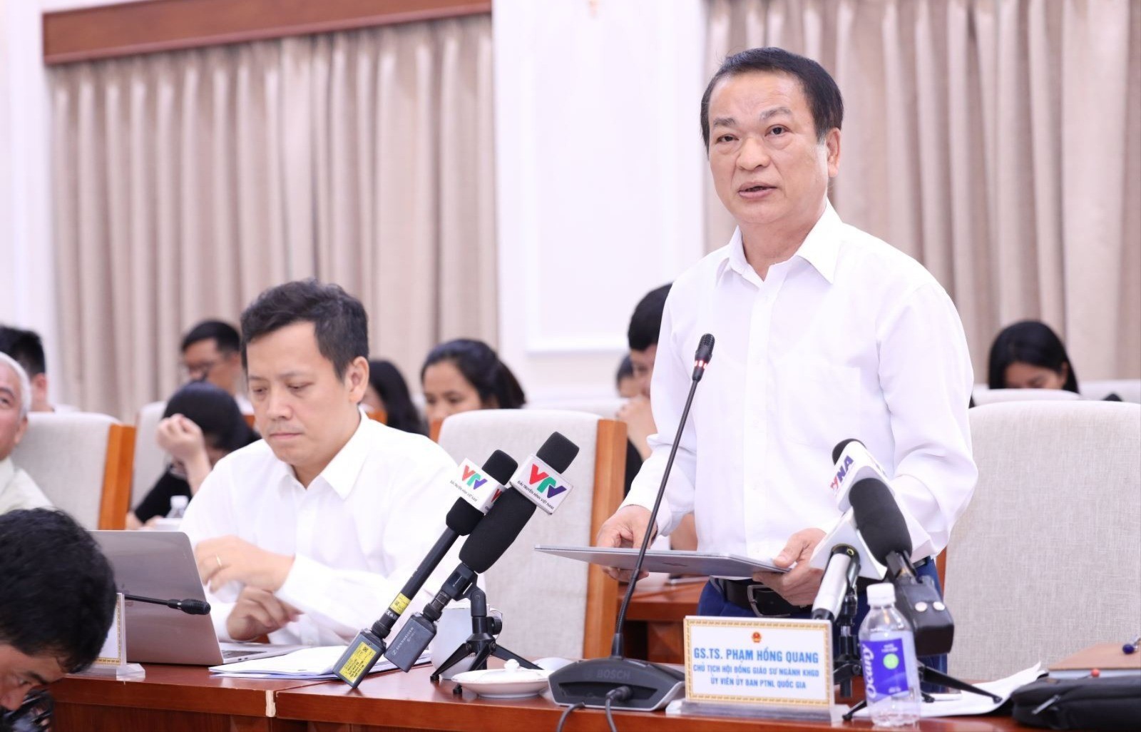 GS.TS Phạm Hồng Quang, Chủ tịch Hội đồng Giáo sư ngành Khoa học giáo dục chia sẻ. 15-7-gs-hong-quang-9907.jpg