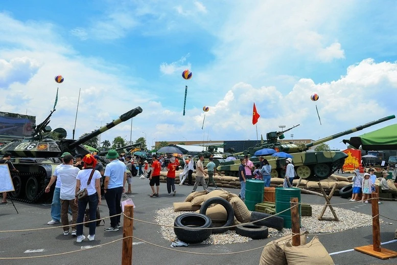 Không gian trưng bày ngoài trời của Triển lãm.