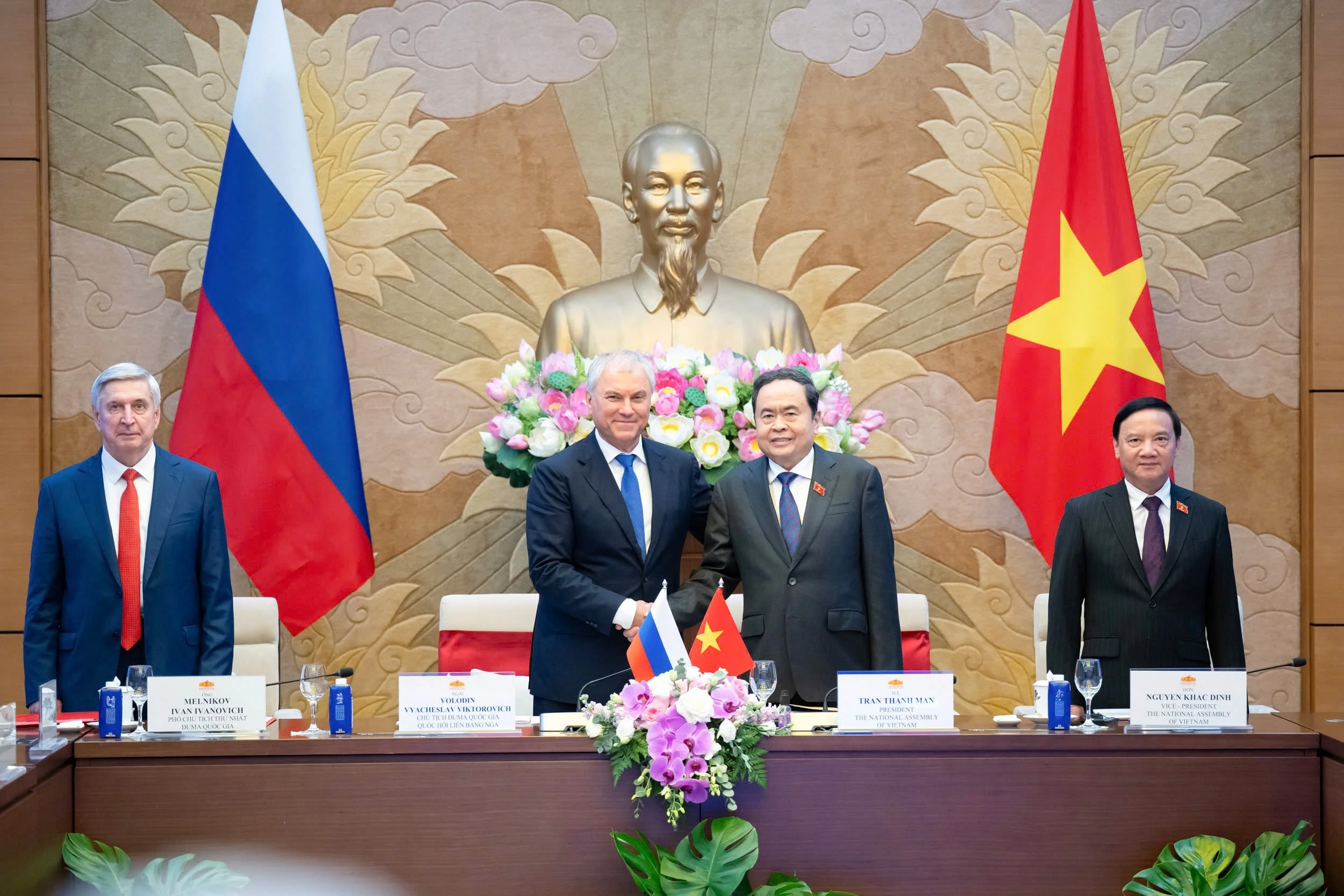 Chủ tịch Quốc hội Trần Thanh Mẫn và Chủ tịch Duma Quốc gia Quốc hội Liên bang Nga Vyacheslav Volodin tại Phiên họp lần thứ tư Ủy ban hợp tác liên Nghị viện giữa Quốc hội Việt Nam và Duma Quốc gia Quốc hội Liên bang Nga.