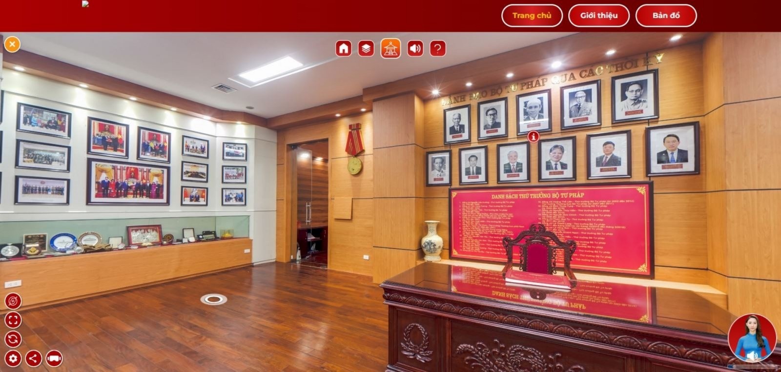 Tham quan Phòng truyền thống số của Bộ Tư pháp qua công nghệ thực tế ảo. thuc-te-ao-1-3023.jpg
