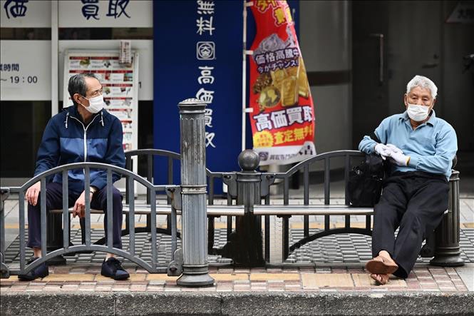 Người cao tuổi tại thủ đô Tokyo, Nhật Bản. nguoi-gia-nb.jpg