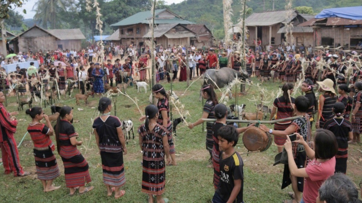 Lễ hội A - riêu - Ping của người Pa Cô. le-hoi-1-6000.jpg