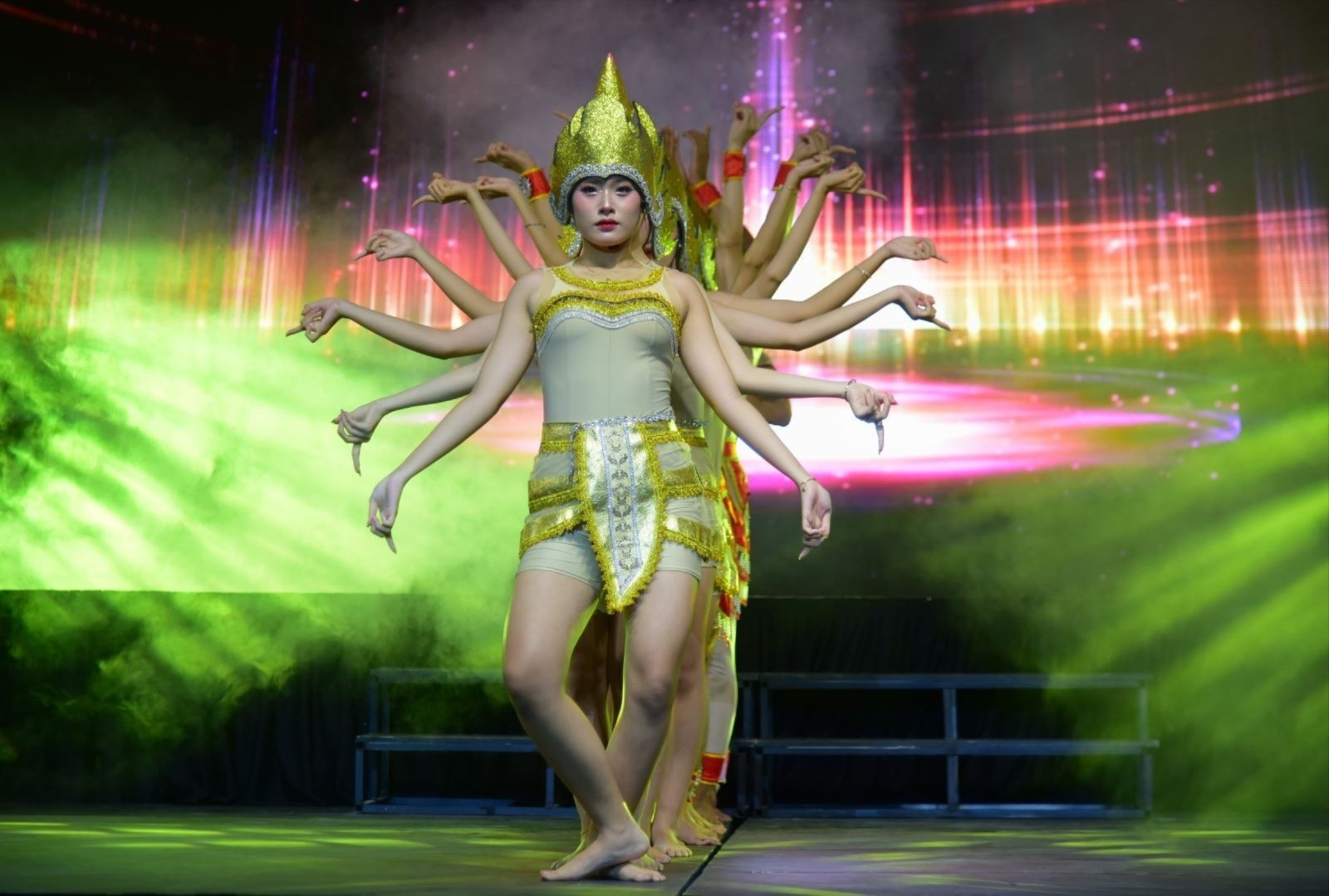 Cham dance in Nha Trang is a unique cultural feature and attracts tourists. 15-7-mua-cham-7828.jpg