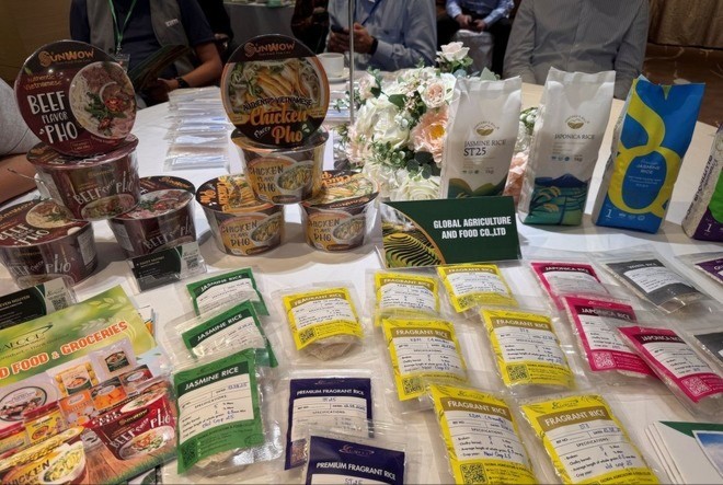 На конференции презентовали вьетнамские сорта риса и продукты из него. o-4591.jpg