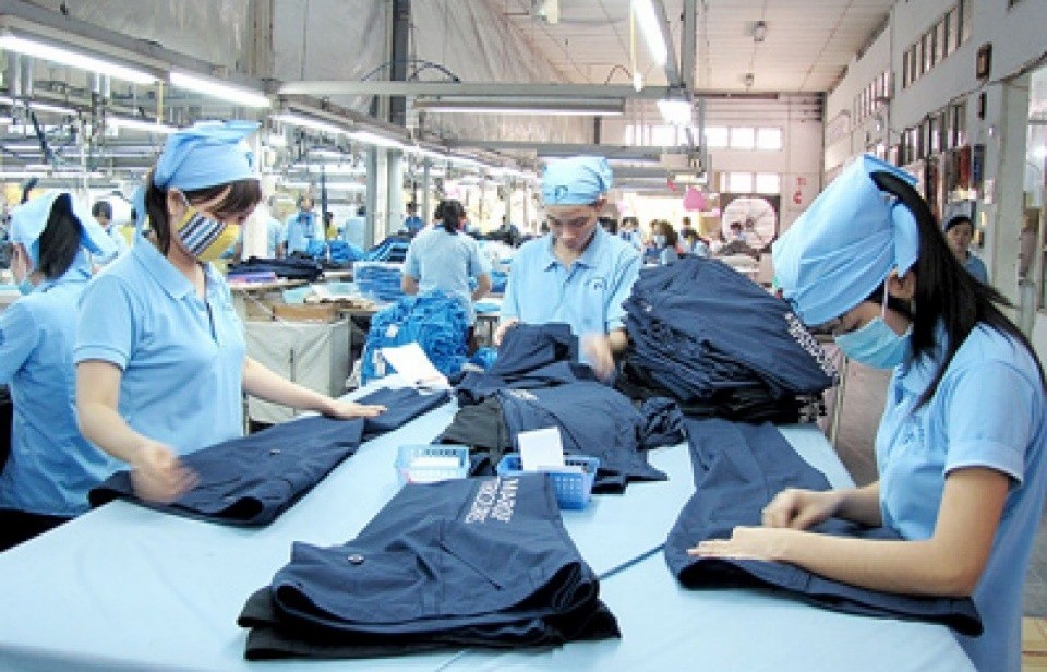 Dệt may là 1 trong 4 nhóm hàng xuất khẩu trên 1 tỷ USD sang Hàn Quốc trong 6 tháng đầu năm 2025. 17-7-hq-nhap-khau-vn-7107.jpg