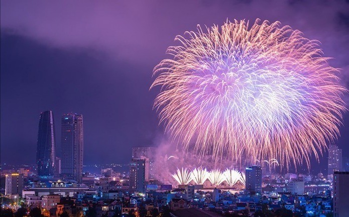 Lễ hội pháo hoa quốc tế Đà Nẵng (DIFF) mang tới sức hút du lịch lớn cho thành phố biển này. pao-hoa-7870.jpg
