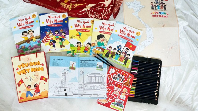 Bộ sách “Yêu quá Việt Nam”. sach-2.jpg