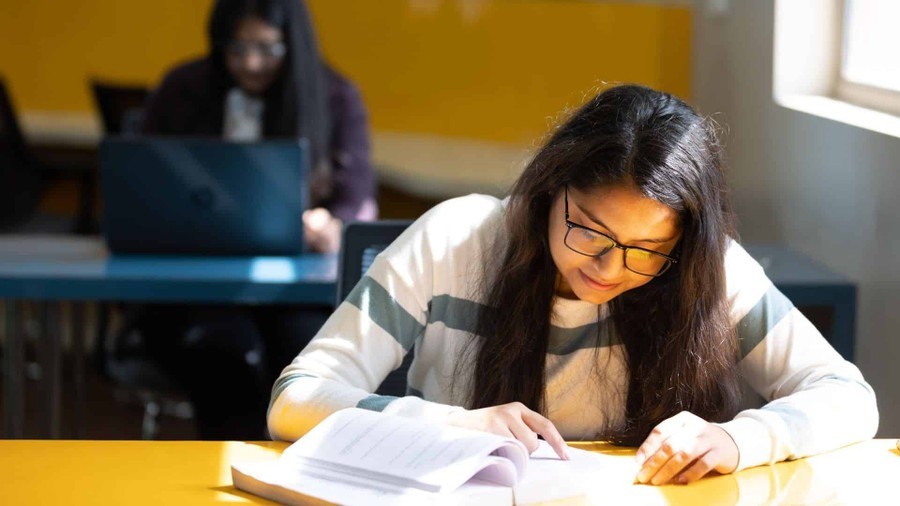 Học sinh cần được trang bị thêm kiến thức cho cuộc sống sau trường học. gi-do.jpg
