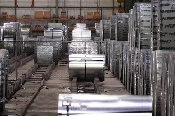 Mỹ áp thuế chống bán phá giá đối với thép chống ăn mòn từ 10 quốc gia. thep-lai.jpg