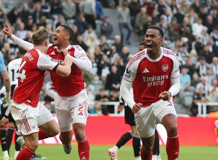 Tin thể thao (29/9), Arsenal ngược dòng thành công trước Newcastle. Tin thể thao (29/9), Arsenal ngược dòng thành công trước Newcastle.
