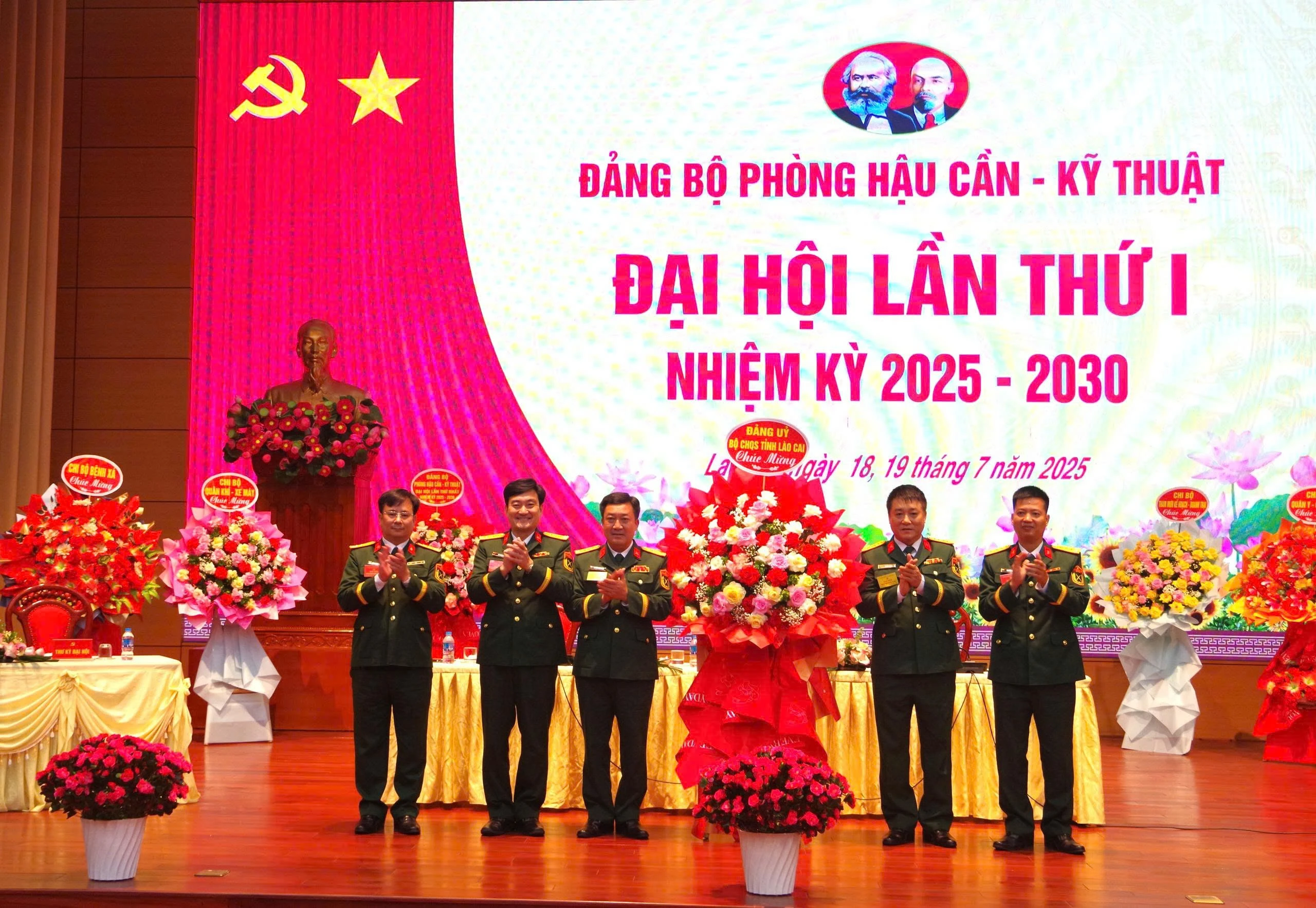 tang-hoa.jpg