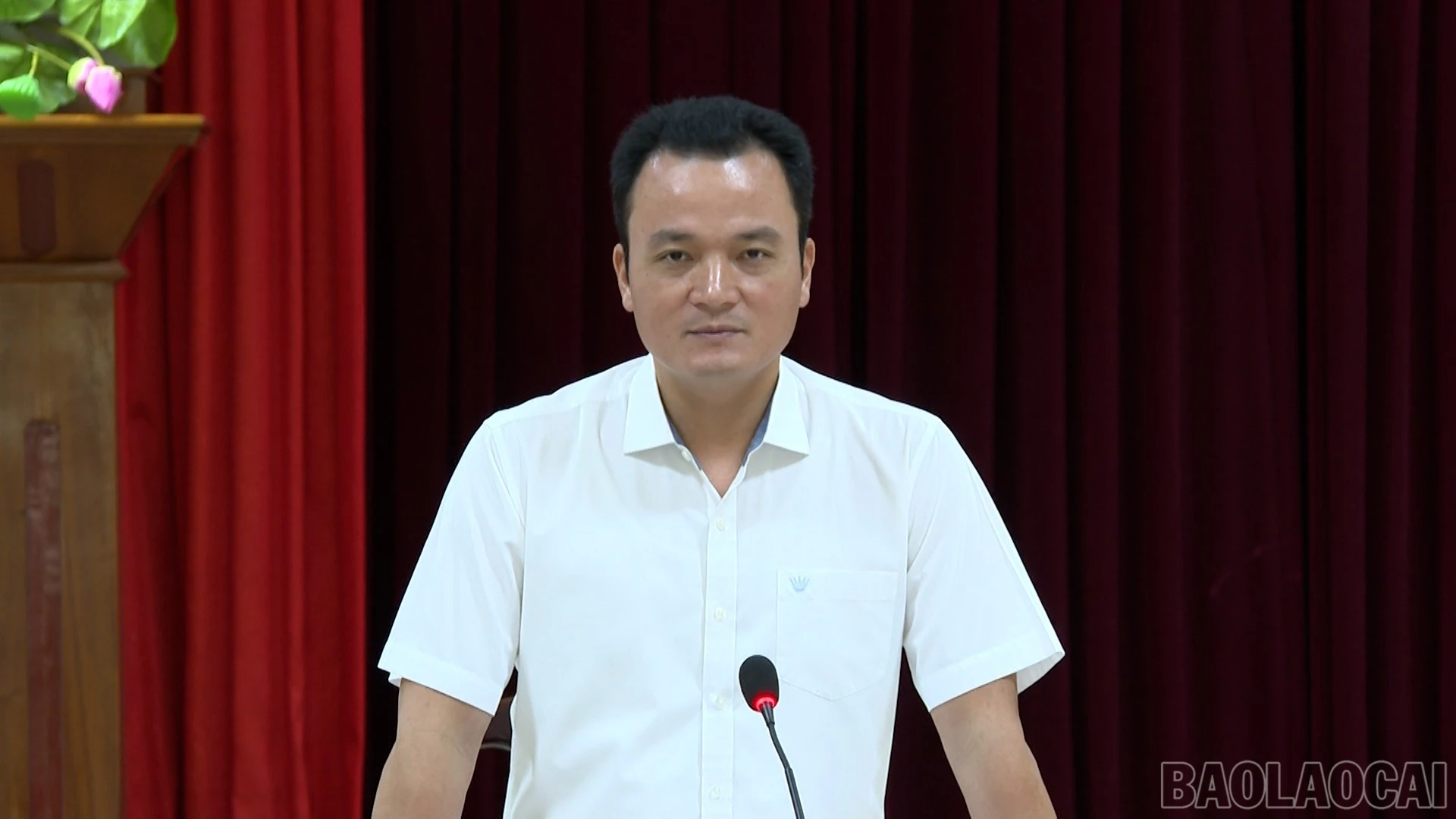 Đồng chí Giàng Quốc Hưng - Ủy viên Ban Thường vụ, Trưởng Ban Nội Chính Tỉnh ủy phát biểu kết luận tại hội nghị.