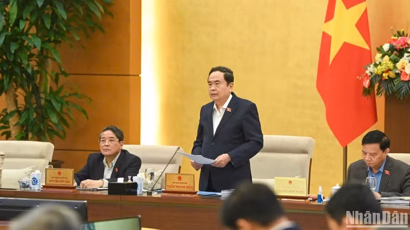 Chủ tịch Quốc hội Trần Thanh Mẫn phát biểu khai mạc Phiên họp thứ 40 của Ủy ban Thường vụ Quốc hội. (Ảnh: DUY LINH)