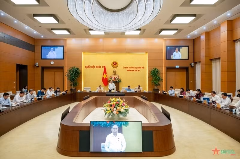 Quang cảnh phiên họp thứ 39 của Ủy ban Thường vụ Quốc hội