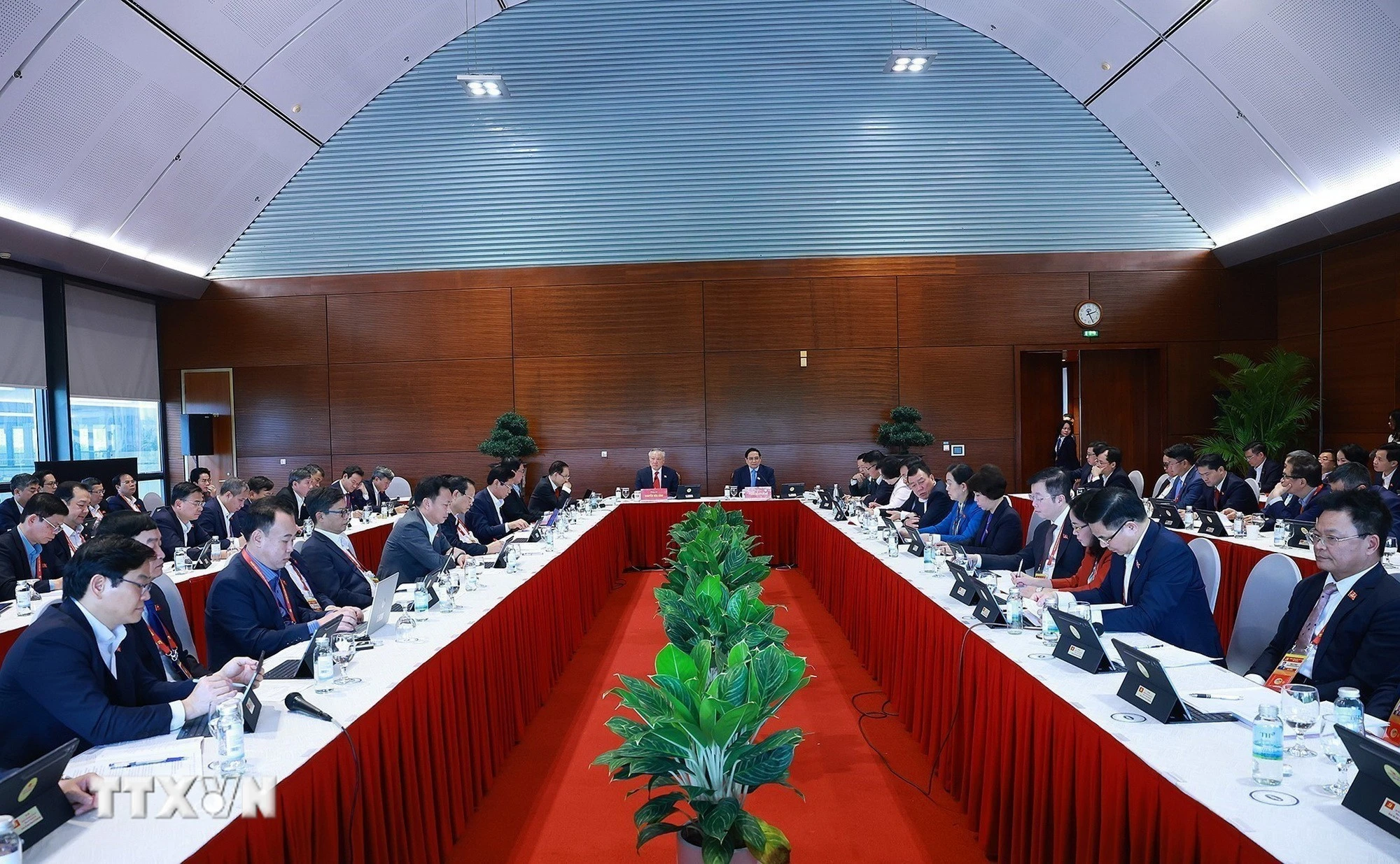 Ủy viên Bộ Chính trị, Thủ tướng Chính phủ Phạm Minh Chính phát biểu trong buổi thảo luận tại Đoàn. (Ảnh: TTXVN)