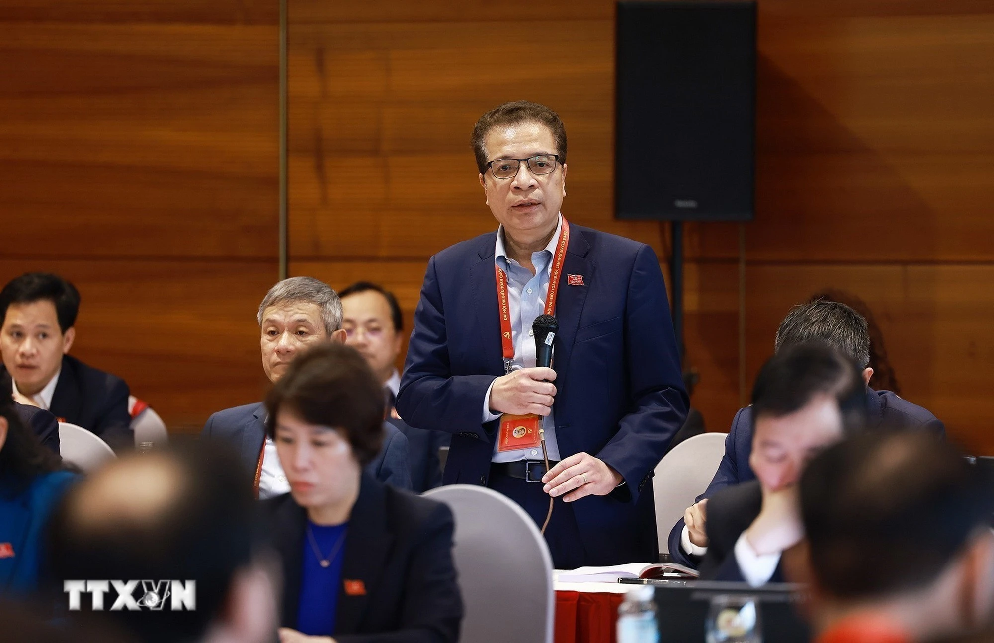 Đại sứ Việt Nam tại Liên bang Nga Đặng Minh Khôi phát biểu thảo luận tại Đoàn. (Ảnh: TTXVN)