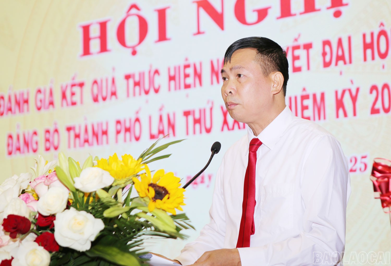 Đại biểu tham luận tại hội nghị. tp4.jpg