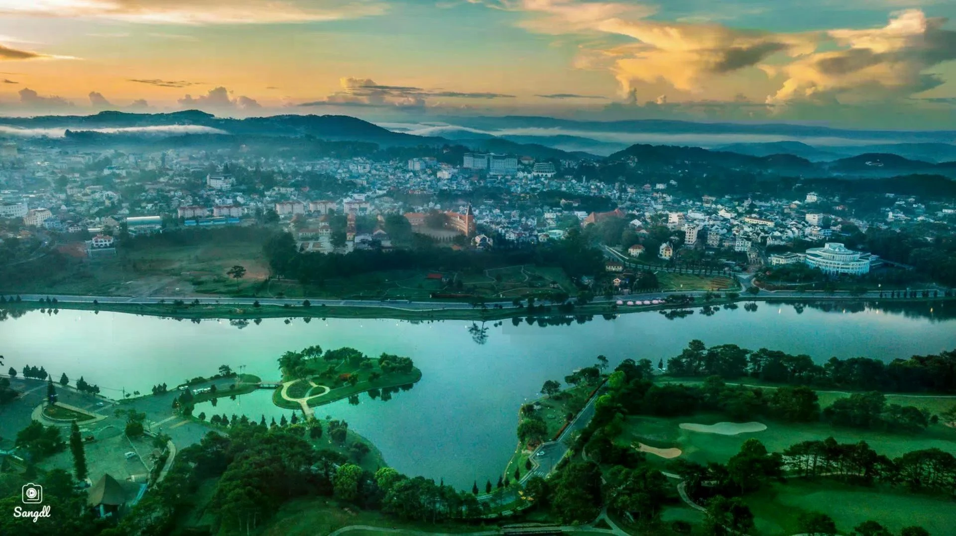 Đà Lạt là trung tâm hành chính, chính trị của tỉnh Lâm Đồng mới.