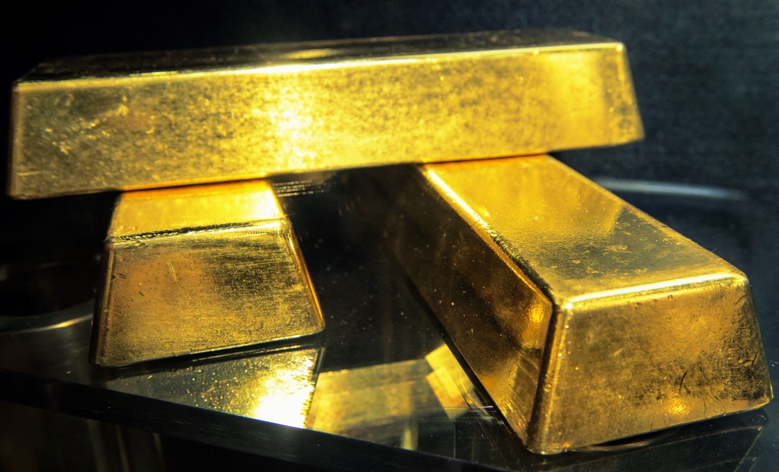 Gold bars on display at the US Bureau of Engraving and Printing in Washington, DC. Photo: AFP/VNA Những thỏi vàng được trưng bày tại Cục Khắc và In ấn Hoa Kỳ ở Washington, DC. Ảnh tư liệu: AFP/TTXVN