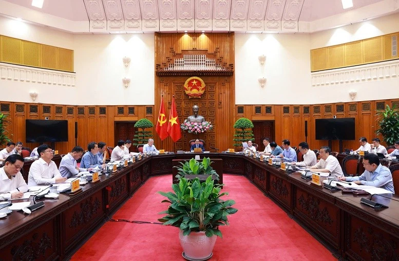 Thủ tướng Phạm Minh Chính chủ trì cuộc họp của Thường trực Chính phủ với các bộ, ngành, cơ quan liên quan về việc chuẩn bị đàm phán thương mại với Hoa Kỳ - Ảnh: VGP/Nhật Bắc