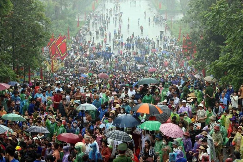 Dự báo trong 3 ngày nghỉ lễ Giỗ Tổ Hùng Vương 2025, nhiều nơi trên cả nước có mưa dông.