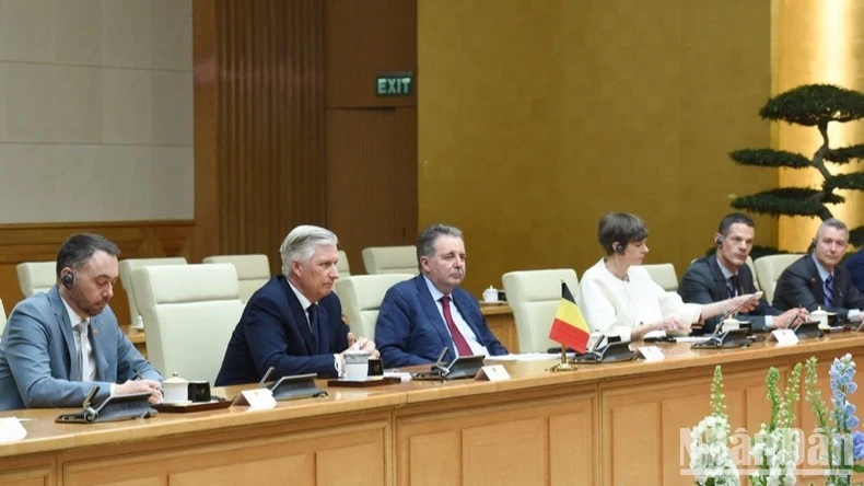 Nhà vua Bỉ Philippe và phái đoàn của Bỉ tại buổi hội kiến. (Ảnh: TRẦN HẢI)