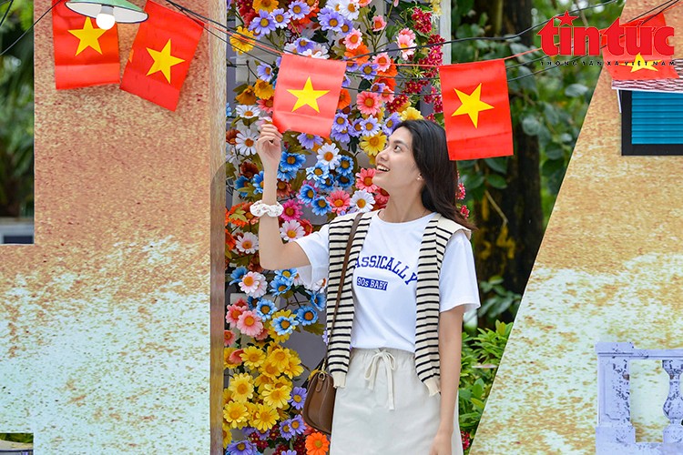 Nhiều khu trên cả nước trời nắng. Nhiều khu trên cả nước trời nắng.