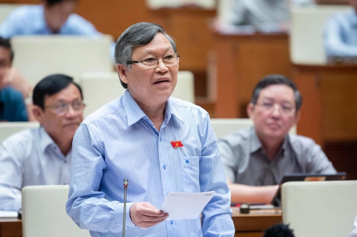 Đại biểu Tô Văn Tám (đoàn Kon Tum). Đại biểu Tô Văn Tám (đoàn Kon Tum).