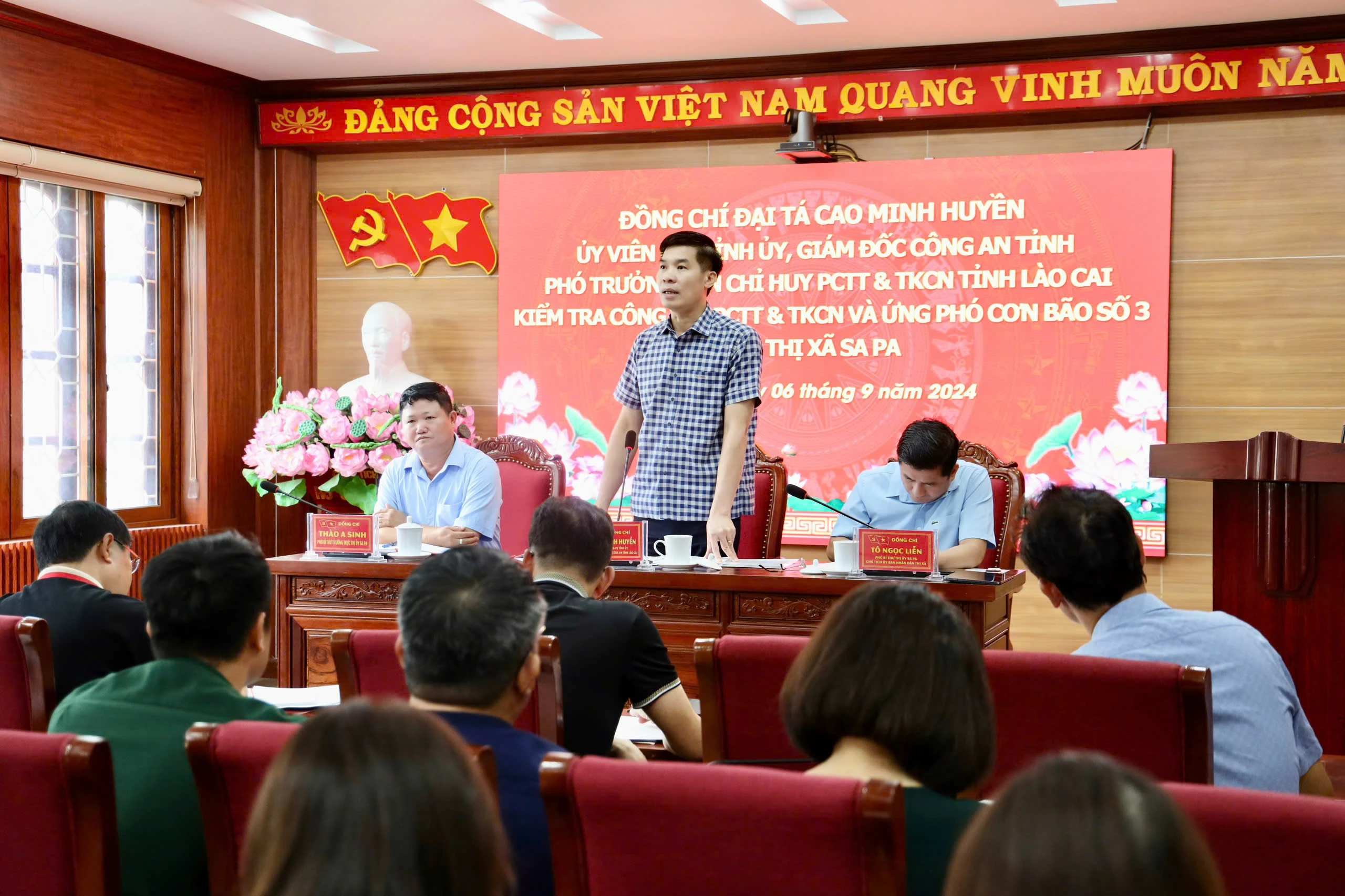 Đại tá Cao Minh Huyền phát biểu chỉ đạo tại buổi làm việc.jpg