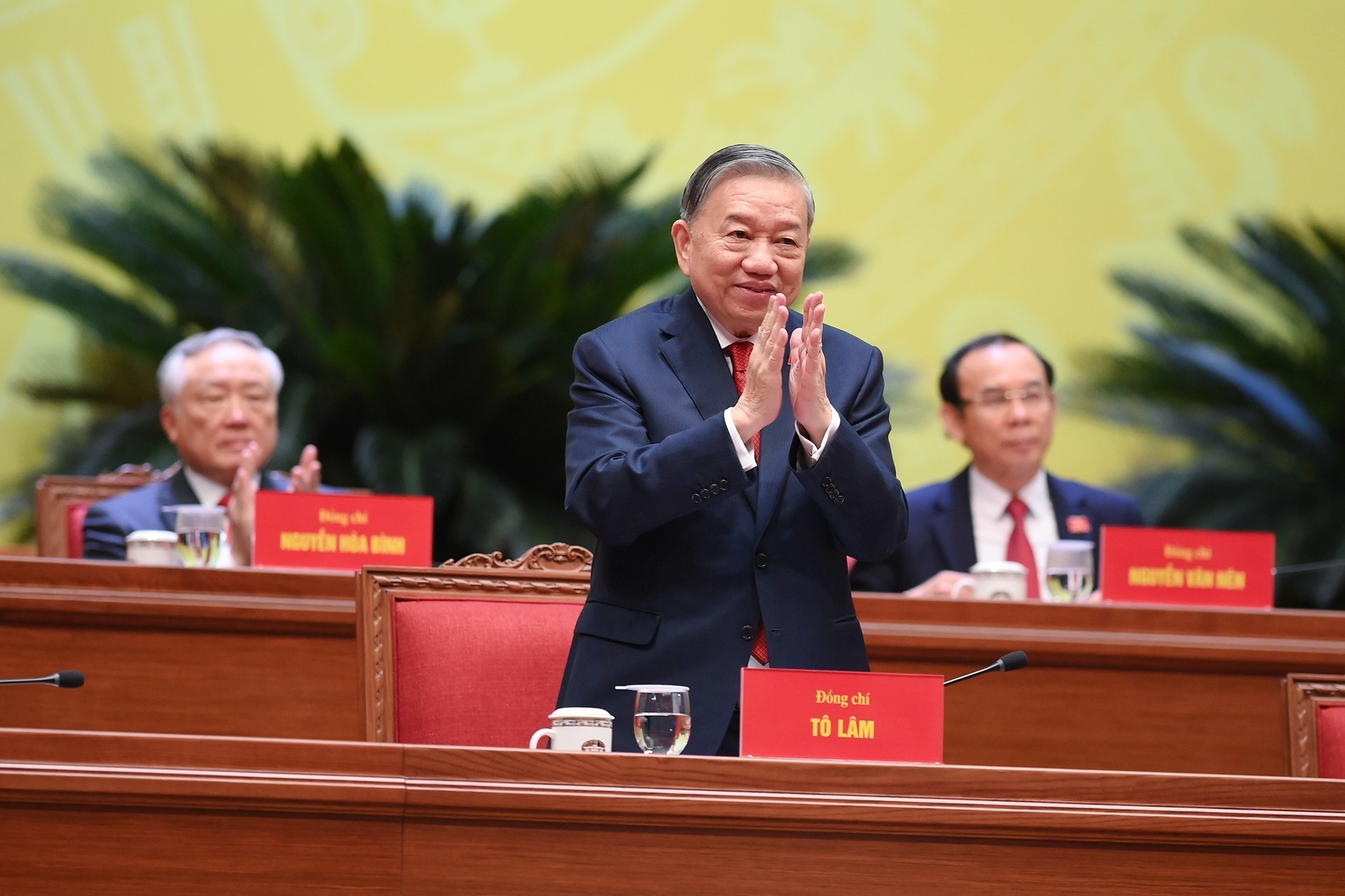 Tổng Bí thư Tô Lâm thay mặt BCH Trung ương Đảng khóa XIV phát biểu ý kiến.