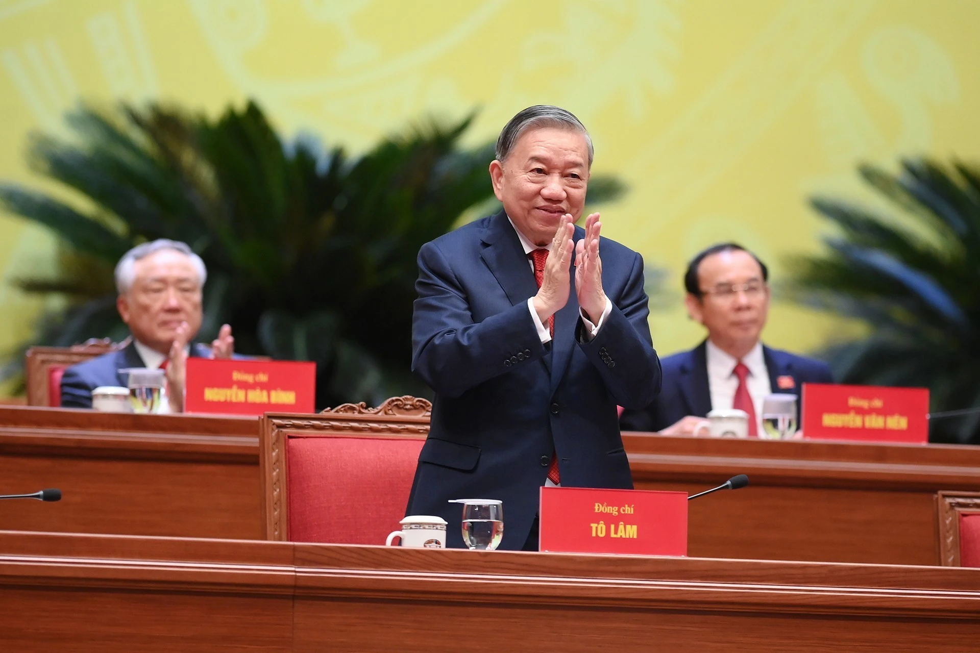 Tổng Bí thư Tô Lâm thay mặt BCH Trung ương Đảng khóa XIV phát biểu ý kiến.