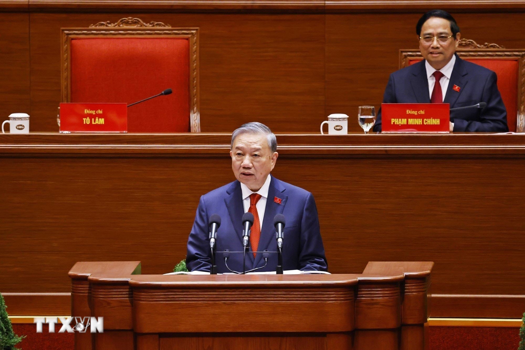 Tổng Bí thư Tô Lâm thay mặt BCH Trung ương Đảng khóa XIV phát biểu ý kiến. (Ảnh: TTXVN)