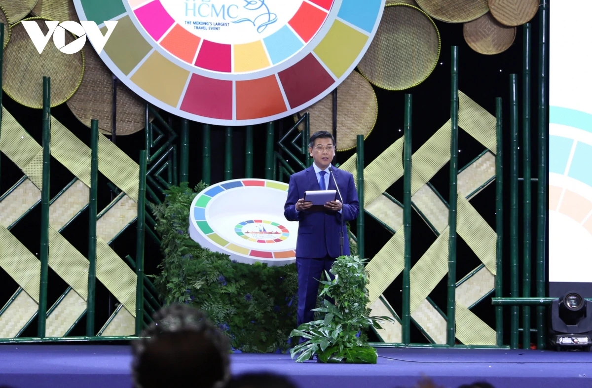 Ông Nguyễn Văn Dũng, Phó Chủ tịch UBND TP.HCM phát biểu tại lễ khai mạc. (Ảnh: Tỷ Huỳnh)